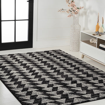 Aisha Moroccan Triangle Geometric Area Rug